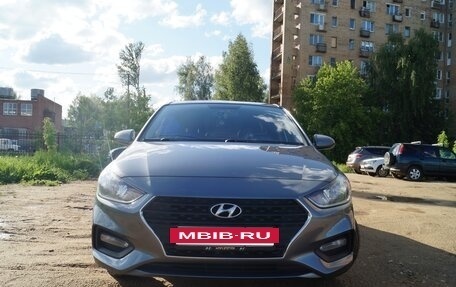 Hyundai Solaris II рестайлинг, 2019 год, 1 240 000 рублей, 28 фотография