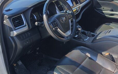 Toyota Highlander III, 2014 год, 3 199 000 рублей, 9 фотография