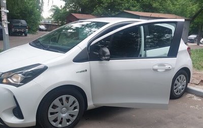 Toyota Yaris III рестайлинг, 2017 год, 1 700 000 рублей, 1 фотография