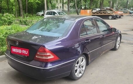 Mercedes-Benz C-Класс, 2000 год, 450 000 рублей, 3 фотография