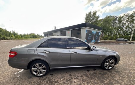 Mercedes-Benz E-Класс, 2010 год, 1 550 000 рублей, 4 фотография