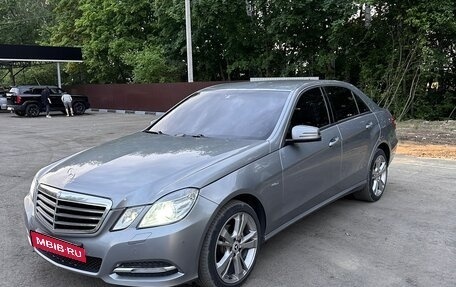 Mercedes-Benz E-Класс, 2010 год, 1 550 000 рублей, 6 фотография