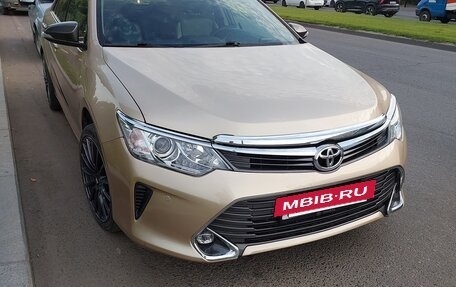 Toyota Camry, 2012 год, 1 850 000 рублей, 2 фотография