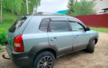 Hyundai Tucson III, 2006 год, 760 000 рублей, 3 фотография