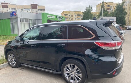 Toyota Highlander III, 2014 год, 2 670 000 рублей, 4 фотография