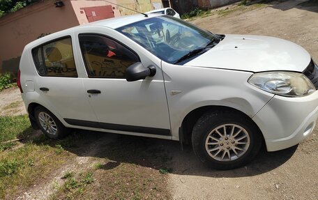 Renault Sandero I, 2013 год, 750 000 рублей, 6 фотография