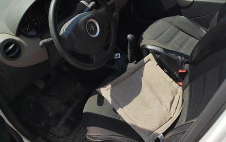 Renault Sandero I, 2013 год, 750 000 рублей, 15 фотография