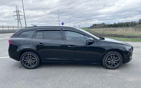 Volvo V60 I, 2017 год, 1 980 000 рублей, 1 фотография