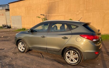 Hyundai ix35 I рестайлинг, 2011 год, 1 330 000 рублей, 2 фотография