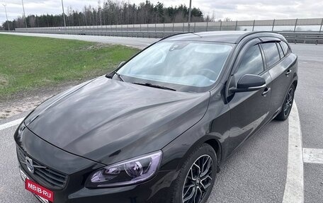 Volvo V60 I, 2017 год, 1 980 000 рублей, 14 фотография