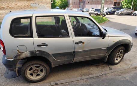 Chevrolet Niva I рестайлинг, 2013 год, 620 000 рублей, 2 фотография