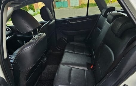 Subaru Outback IV рестайлинг, 2018 год, 3 300 000 рублей, 3 фотография