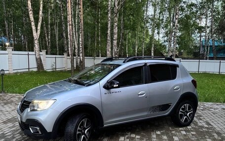 Renault Sandero II рестайлинг, 2021 год, 1 390 000 рублей, 1 фотография