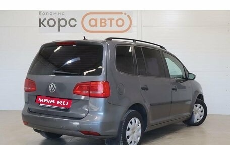 Volkswagen Touran III, 2012 год, 999 000 рублей, 3 фотография