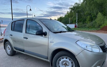 Renault Sandero I, 2010 год, 350 000 рублей, 2 фотография