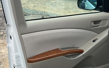 Toyota ISis I, 2010 год, 1 250 000 рублей, 16 фотография