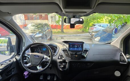 Ford Tourneo Custom I рестайлинг, 2018 год, 3 800 000 рублей, 8 фотография