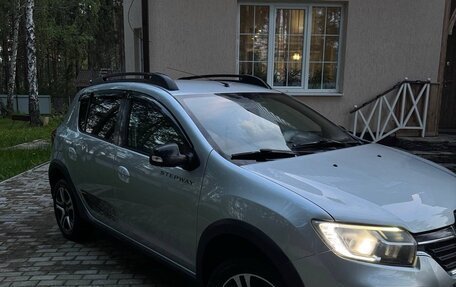 Renault Sandero II рестайлинг, 2021 год, 1 390 000 рублей, 8 фотография