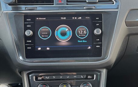 Volkswagen Tiguan II, 2018 год, 2 950 000 рублей, 8 фотография
