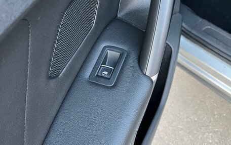 Volkswagen Tiguan II, 2018 год, 2 950 000 рублей, 20 фотография