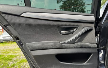 BMW 5 серия, 2014 год, 2 600 000 рублей, 13 фотография