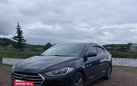 Hyundai Elantra VI рестайлинг, 2016 год, 1 300 000 рублей, 2 фотография