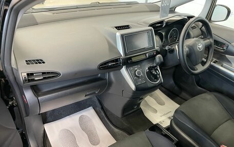 Toyota Wish II, 2009 год, 1 379 000 рублей, 13 фотография
