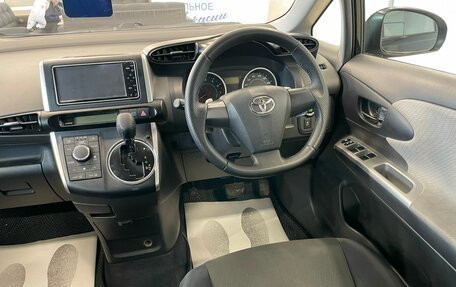 Toyota Wish II, 2009 год, 1 379 000 рублей, 15 фотография