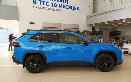 Toyota RAV4, 2021 год, 3 138 000 рублей, 4 фотография