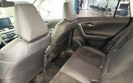 Toyota RAV4, 2021 год, 3 138 000 рублей, 12 фотография