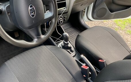 KIA Rio III рестайлинг, 2013 год, 900 000 рублей, 11 фотография