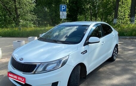 KIA Rio III рестайлинг, 2013 год, 900 000 рублей, 21 фотография