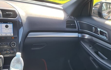 Ford Explorer VI, 2018 год, 3 250 000 рублей, 10 фотография