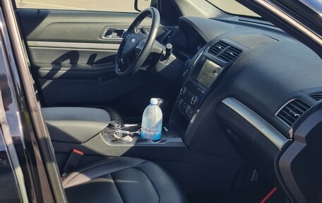 Ford Explorer VI, 2018 год, 3 250 000 рублей, 17 фотография