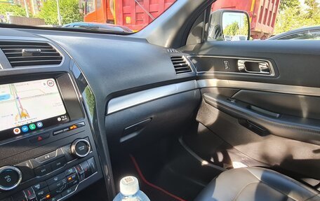 Ford Explorer VI, 2018 год, 3 250 000 рублей, 24 фотография