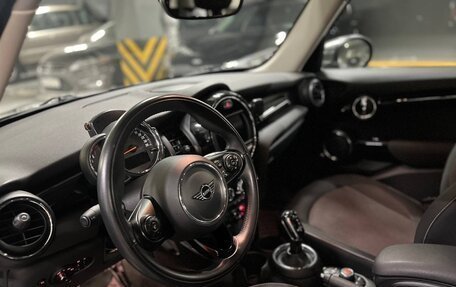 MINI Hatch, 2020 год, 2 300 000 рублей, 9 фотография