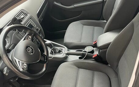 Volkswagen Jetta VI, 2018 год, 1 598 000 рублей, 5 фотография