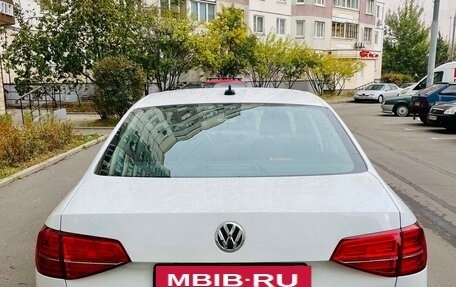 Volkswagen Jetta VI, 2018 год, 1 598 000 рублей, 2 фотография