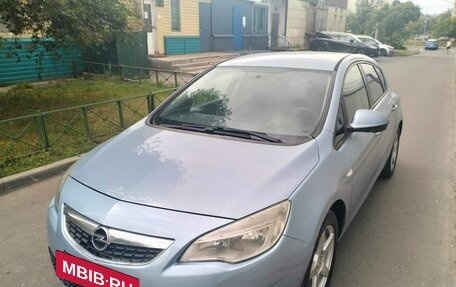 Opel Astra J, 2011 год, 575 000 рублей, 2 фотография
