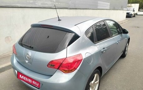 Opel Astra J, 2011 год, 575 000 рублей, 3 фотография