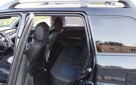 Mitsubishi Outlander III рестайлинг 3, 2006 год, 710 000 рублей, 4 фотография