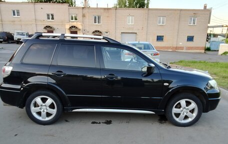 Mitsubishi Outlander III рестайлинг 3, 2006 год, 710 000 рублей, 11 фотография