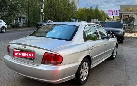 Hyundai Sonata IV рестайлинг, 2004 год, 270 000 рублей, 4 фотография