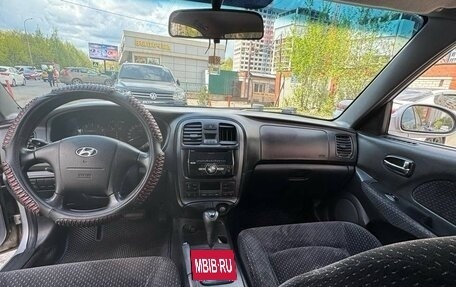 Hyundai Sonata IV рестайлинг, 2004 год, 270 000 рублей, 8 фотография