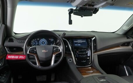Cadillac Escalade IV, 2017 год, 4 399 000 рублей, 7 фотография