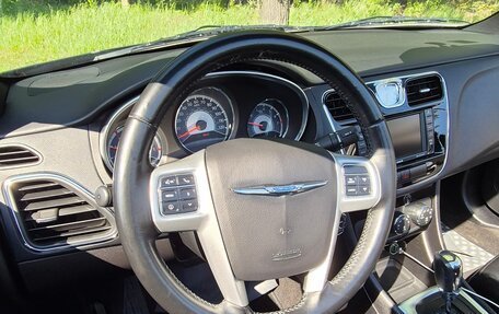 Chrysler 200 II, 2011 год, 1 800 000 рублей, 9 фотография