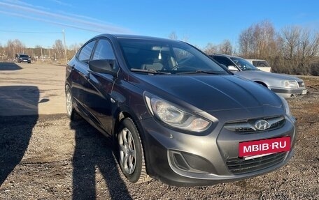Hyundai Solaris II рестайлинг, 2013 год, 835 000 рублей, 4 фотография