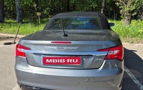 Chrysler 200 II, 2011 год, 1 800 000 рублей, 7 фотография