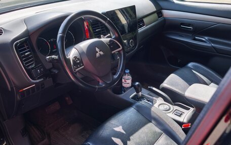 Mitsubishi Outlander III рестайлинг 3, 2012 год, 1 120 000 рублей, 8 фотография