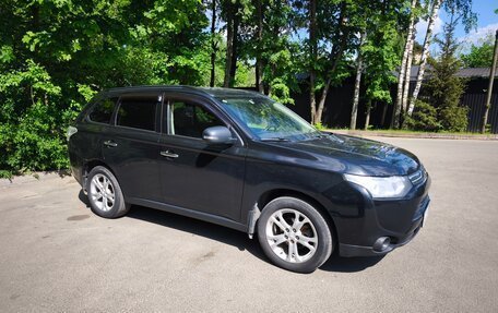 Mitsubishi Outlander III рестайлинг 3, 2012 год, 1 120 000 рублей, 15 фотография